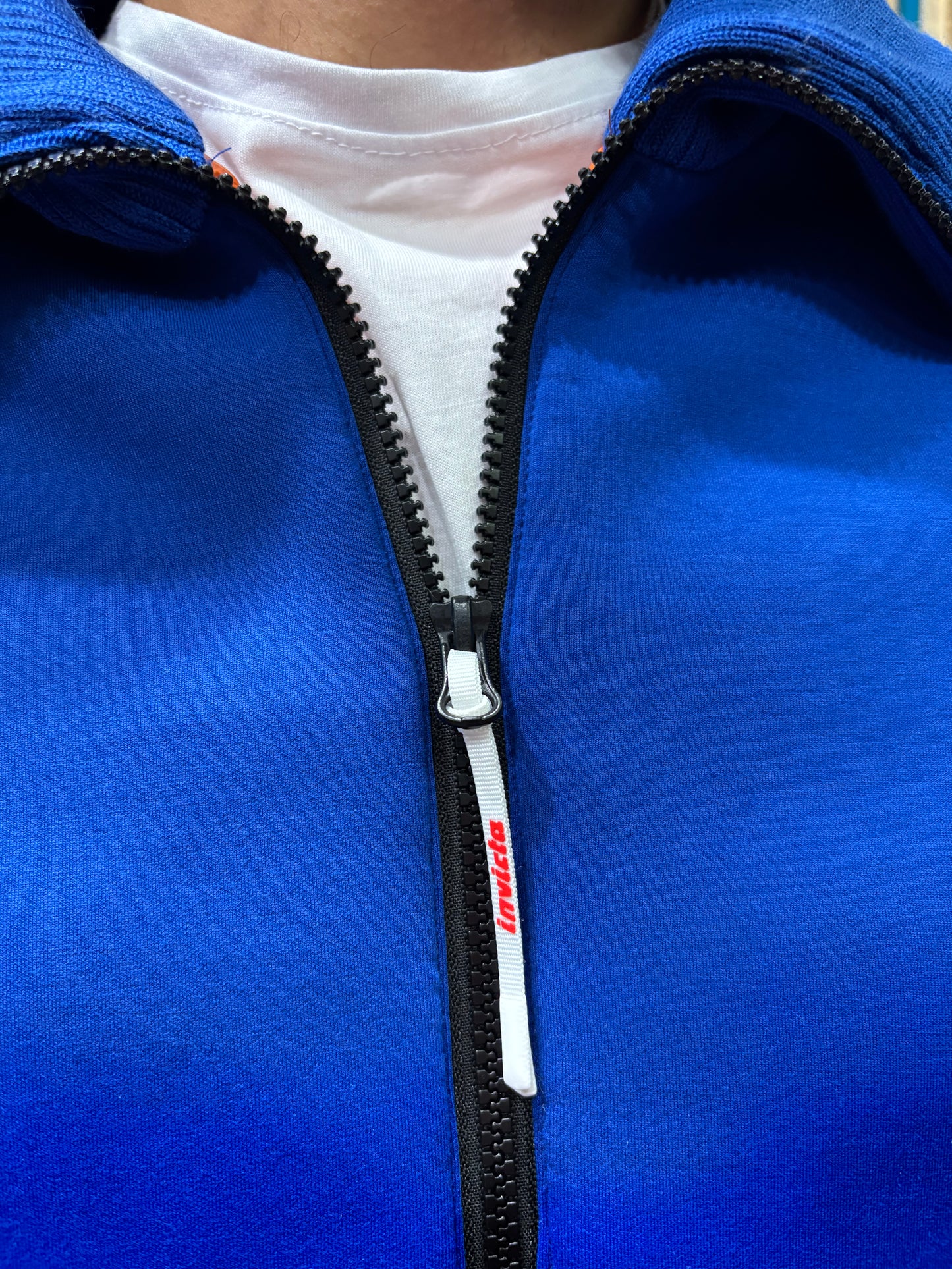 GIACCA INVICTA IN NEOPRENE CON COLLO ALTO