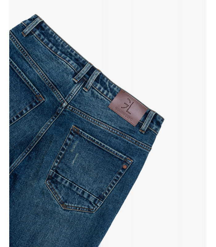 JEANS CARROT CROPPED FIT CON GRAFFI