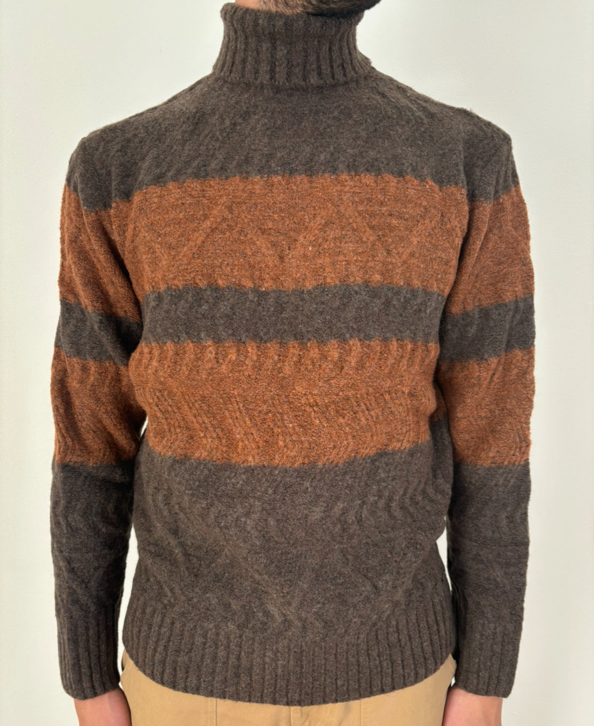 Maglione collo alto