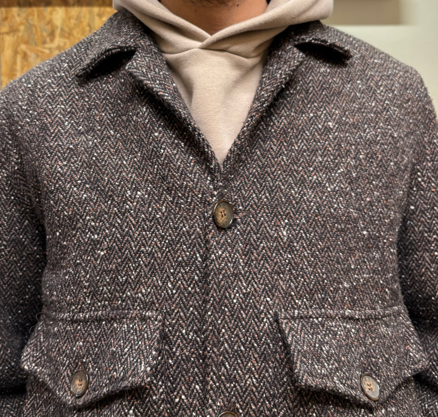 GIACCA IN LANA E SETA CON TASCONI