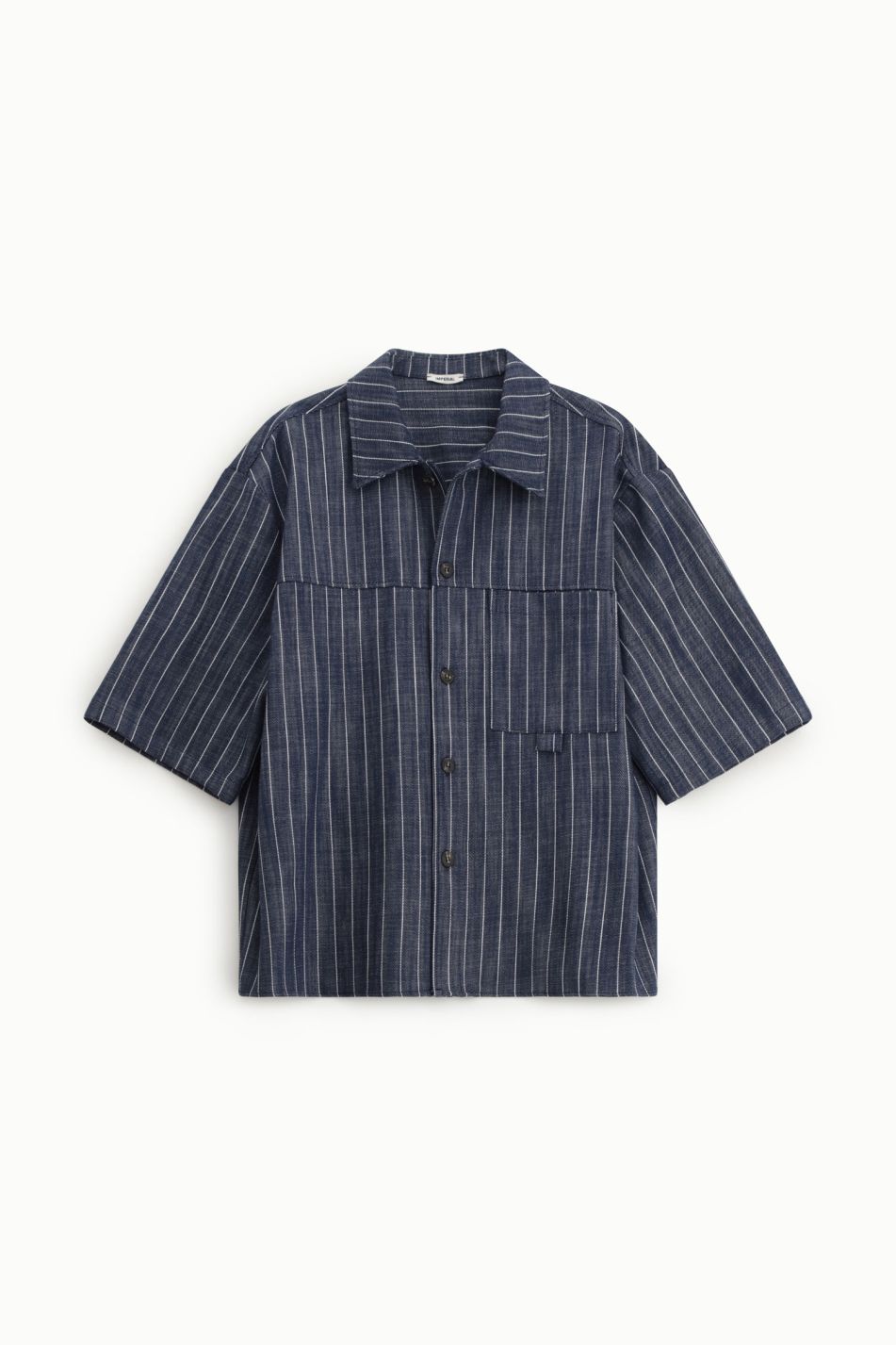 CAMICIA A RIGHE CON MANICHE CORTE E TASCA FRONTALE