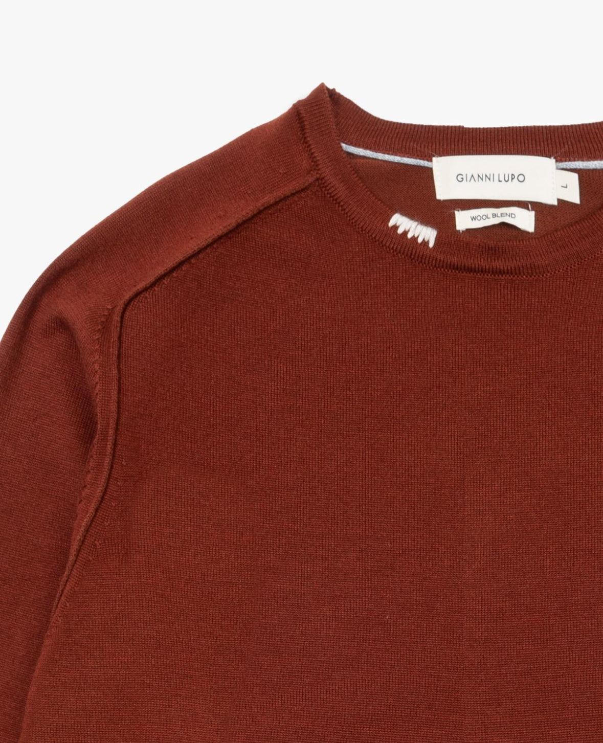 MAGLIA GIROCOLLO CON RICAMI