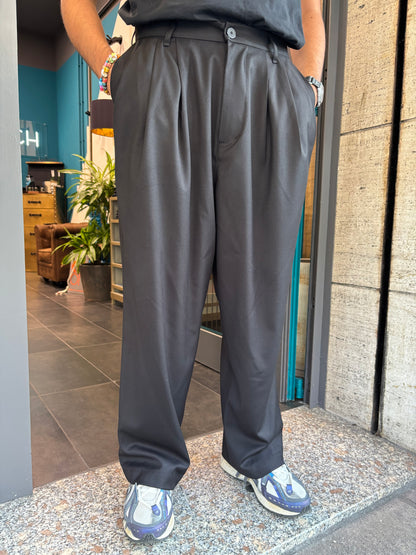 PANTALONI AMPI A VITA MEDIA