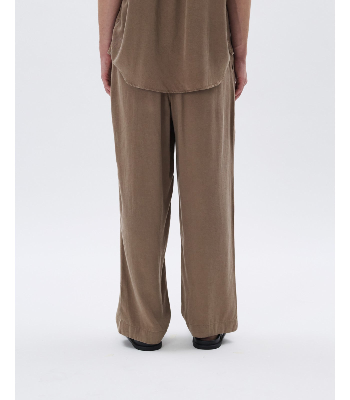 PANTALONE AMPIO CON COULISSE